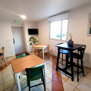 Résidence 2*, Avignone Francia